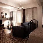 公寓式酒店 212