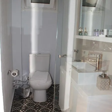 212 Ξενοδοχείο με διαμερίσματα 4*