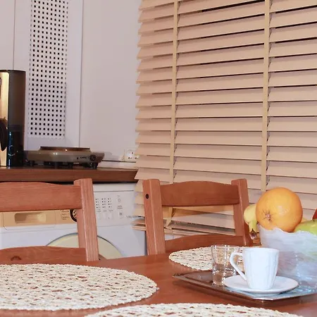 212 Ξενοδοχείο με διαμερίσματα