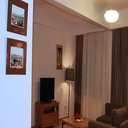 212 公寓式酒店 4*