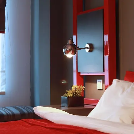 212 公寓式酒店 4*